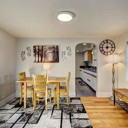 Little Blue Bungalow On Boise'S Bench, Pet Friendly, Fully Fenced Yard With Doggie Door! 2 Miles From Bsu, 5 Minutes From Downtown Boise, Desk And Workstation For Remote Workers, 2 Tv'S Large Walk-In Closet, Good For Mid-Term Stays 외부 사진