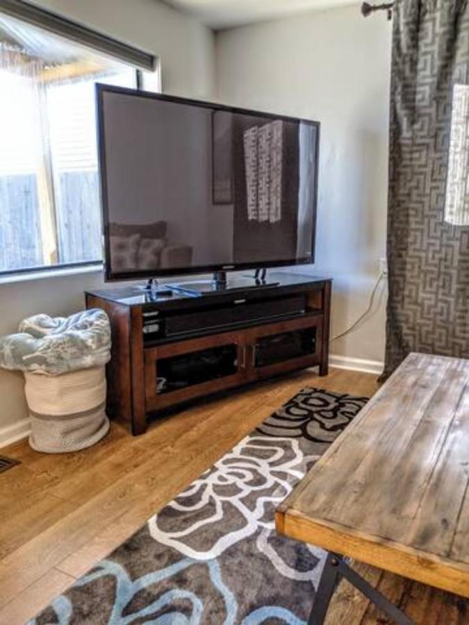 Little Blue Bungalow On Boise'S Bench, Pet Friendly, Fully Fenced Yard With Doggie Door! 2 Miles From Bsu, 5 Minutes From Downtown Boise, Desk And Workstation For Remote Workers, 2 Tv'S Large Walk-In Closet, Good For Mid-Term Stays 외부 사진