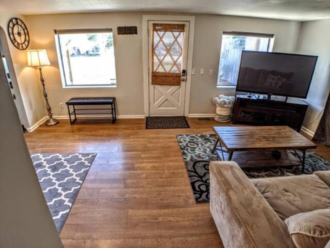Little Blue Bungalow On Boise'S Bench, Pet Friendly, Fully Fenced Yard With Doggie Door! 2 Miles From Bsu, 5 Minutes From Downtown Boise, Desk And Workstation For Remote Workers, 2 Tv'S Large Walk-In Closet, Good For Mid-Term Stays 외부 사진