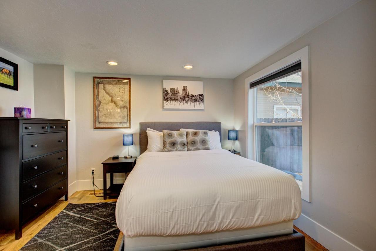 Little Blue Bungalow On Boise'S Bench, Pet Friendly, Fully Fenced Yard With Doggie Door! 2 Miles From Bsu, 5 Minutes From Downtown Boise, Desk And Workstation For Remote Workers, 2 Tv'S Large Walk-In Closet, Good For Mid-Term Stays 외부 사진