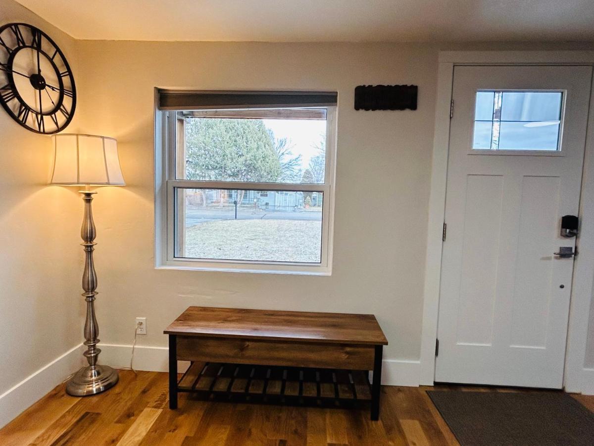 Little Blue Bungalow On Boise'S Bench, Pet Friendly, Fully Fenced Yard With Doggie Door! 2 Miles From Bsu, 5 Minutes From Downtown Boise, Desk And Workstation For Remote Workers, 2 Tv'S Large Walk-In Closet, Good For Mid-Term Stays 외부 사진
