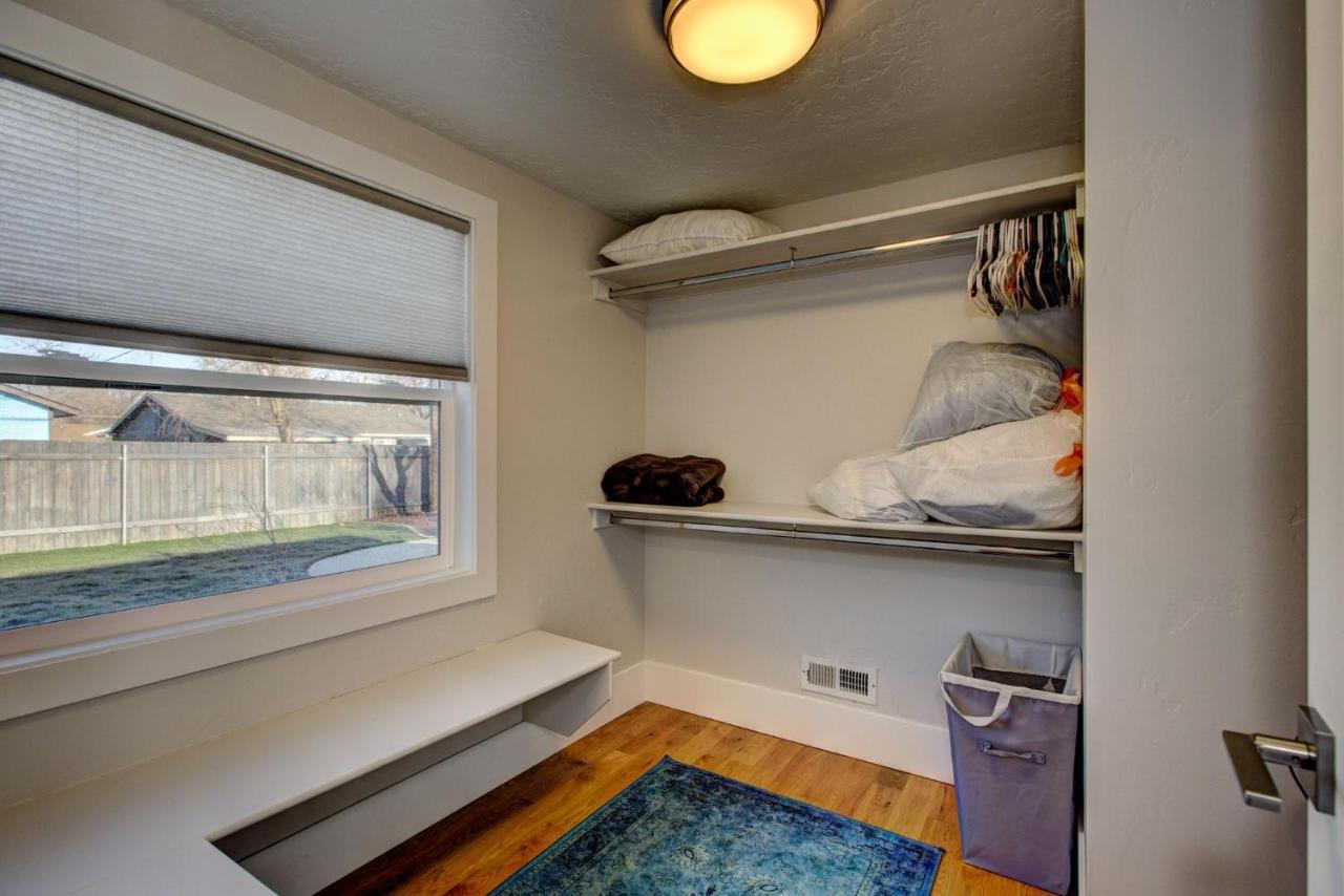 Little Blue Bungalow On Boise'S Bench, Pet Friendly, Fully Fenced Yard With Doggie Door! 2 Miles From Bsu, 5 Minutes From Downtown Boise, Desk And Workstation For Remote Workers, 2 Tv'S Large Walk-In Closet, Good For Mid-Term Stays 외부 사진